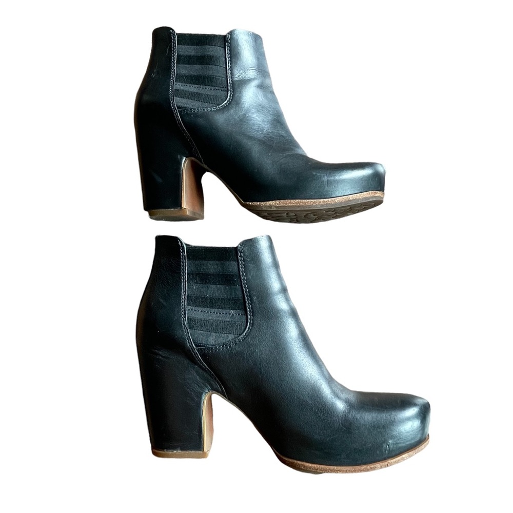 KORKE-EASE Shirome Black Leather High-Heel Chelsea Inspired Bootie, Size 7